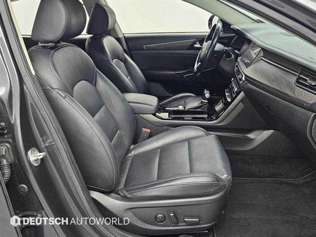 Kia K7 — photo 10