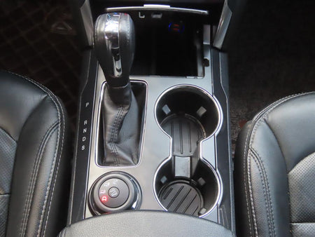 Ford Explorer — photo 12