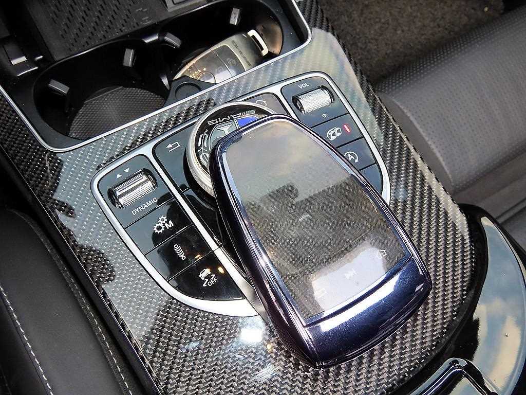 Mercedes-Benz C-Class — photo 14