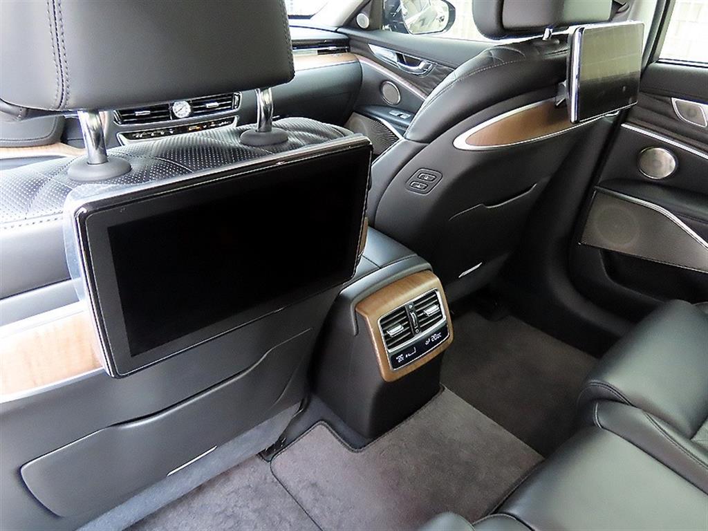 Kia K9 — photo 16