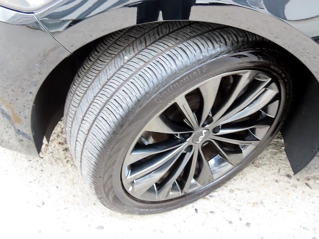 Kia K9 — photo 20
