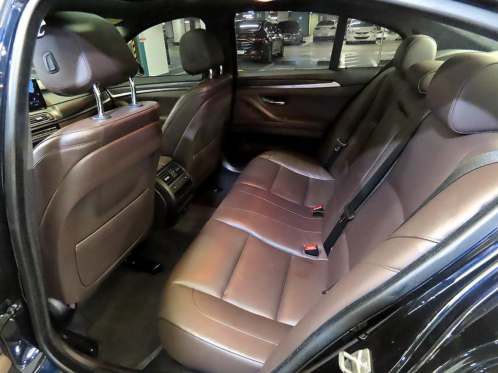 BMW 5-Series — photo 07