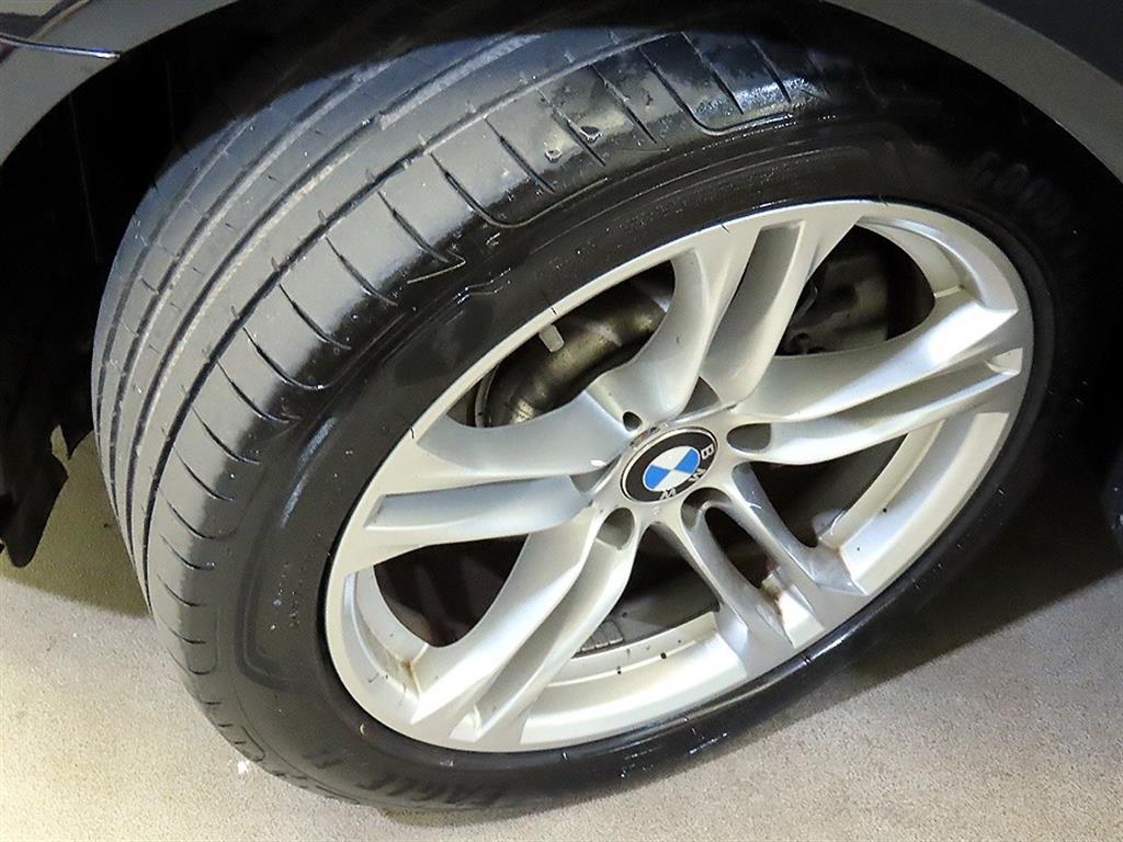 BMW 5-Series — photo 20