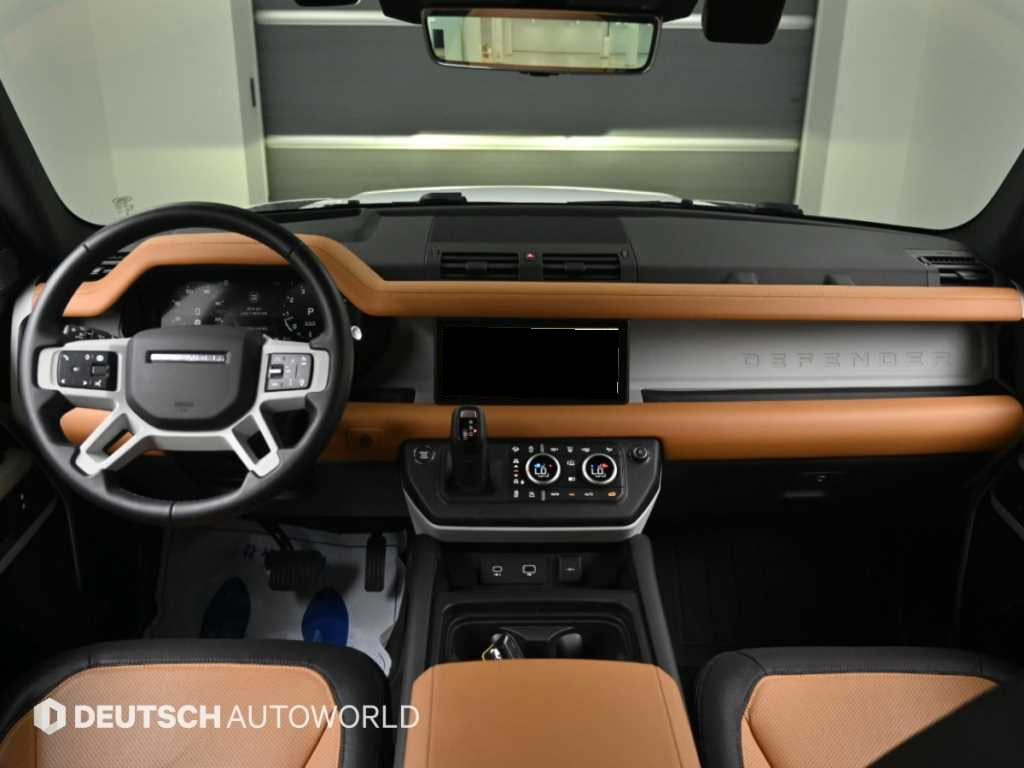 Land Rover Defender — photo 07