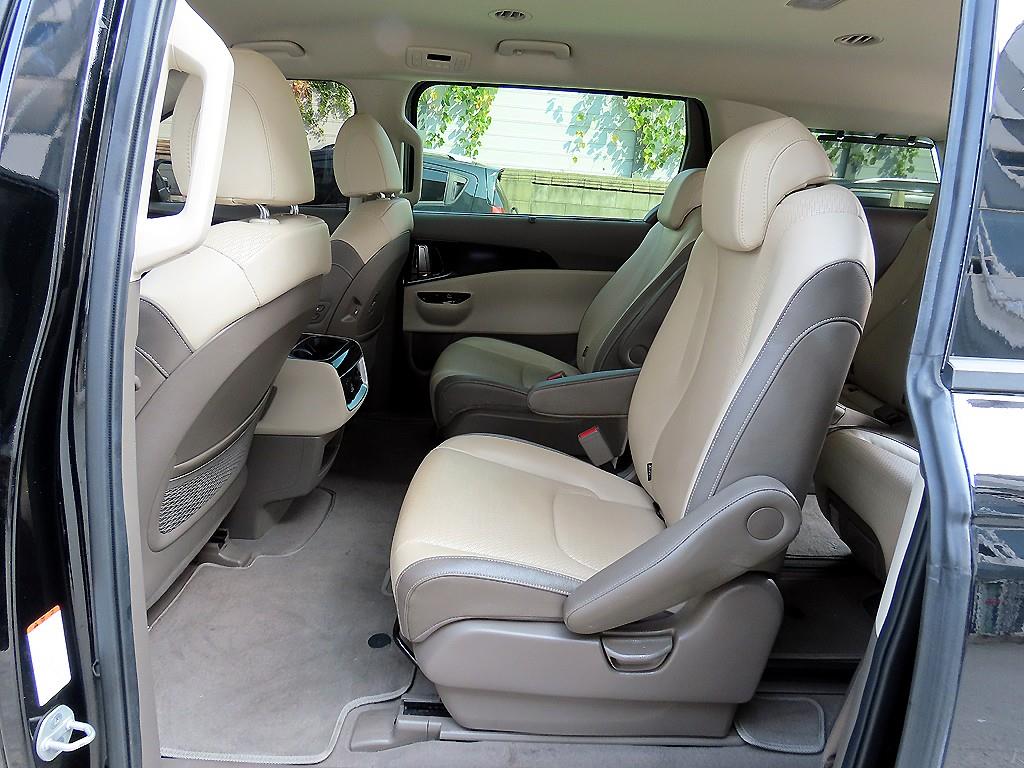 Kia Carnival — photo 06