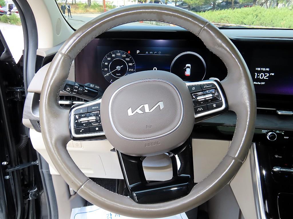 Kia Carnival — photo 09