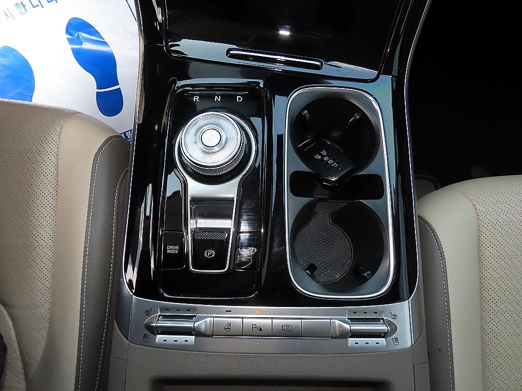 Kia Carnival — photo 11
