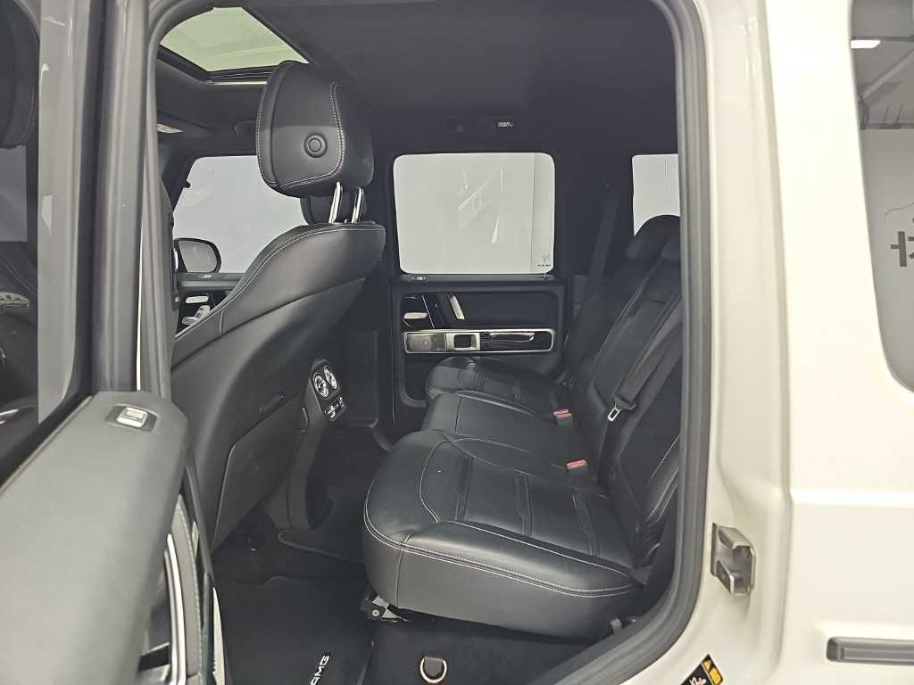 Mercedes-Benz G-Class — photo 12