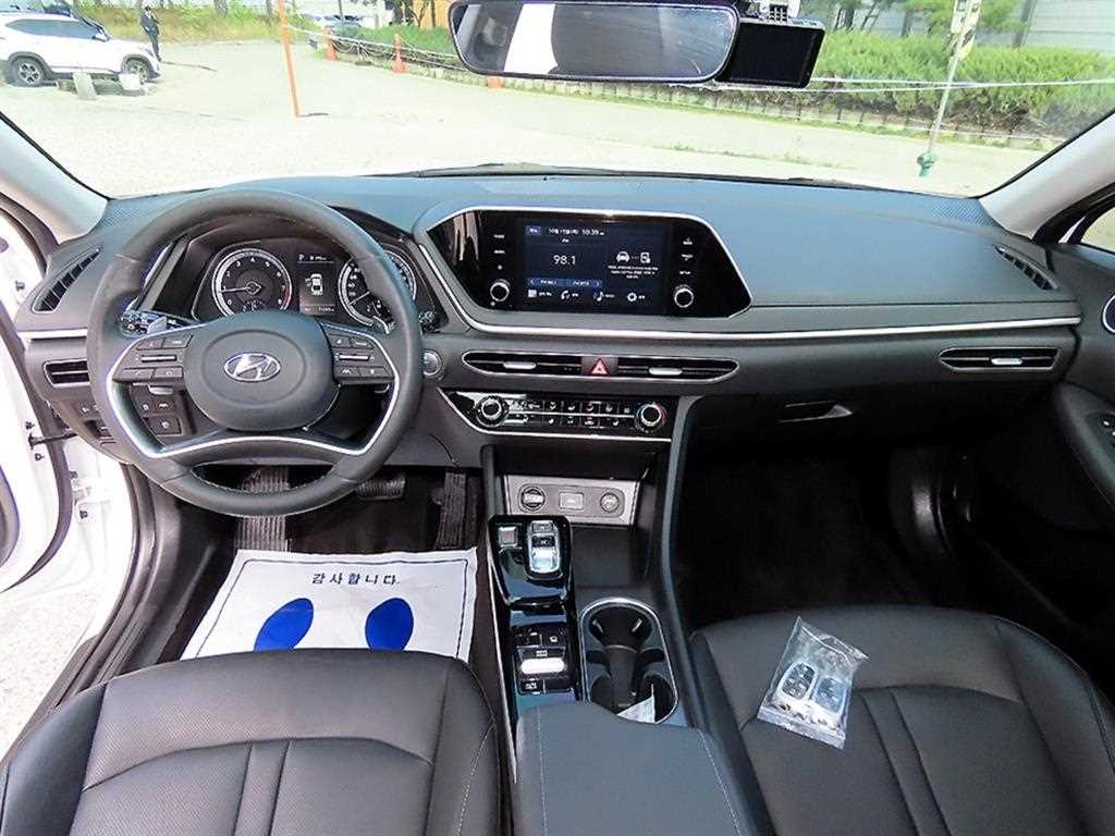 Hyundai Sonata — photo 07