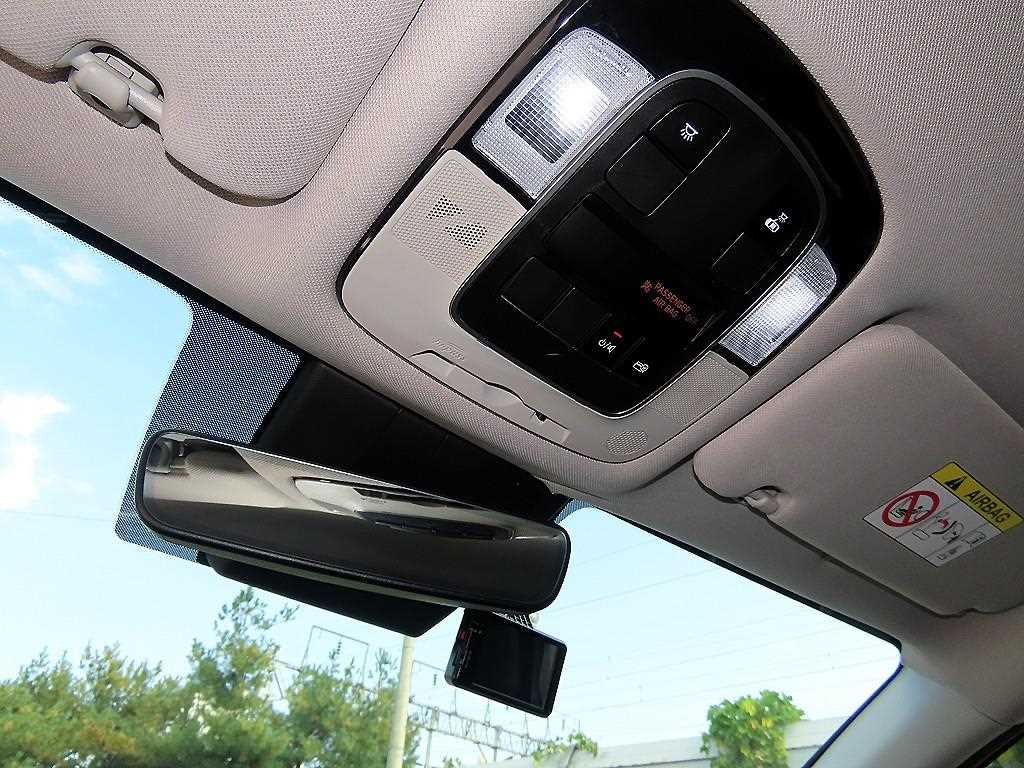 Hyundai Sonata — photo 16