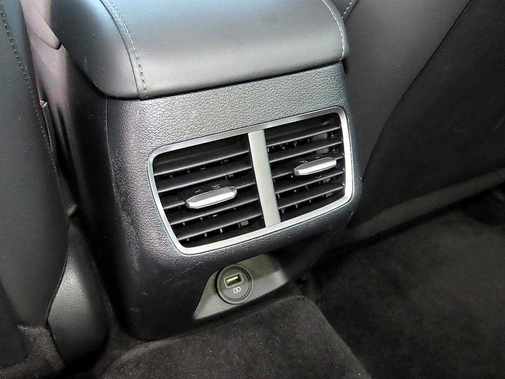 Hyundai Sonata — photo 18