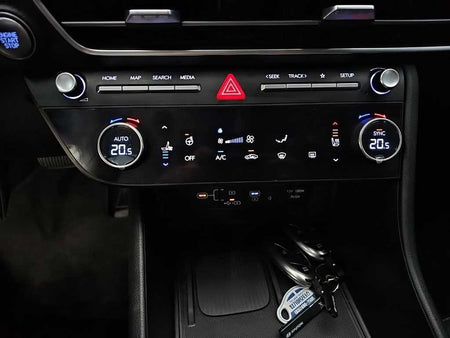 Hyundai Sonata — photo 10