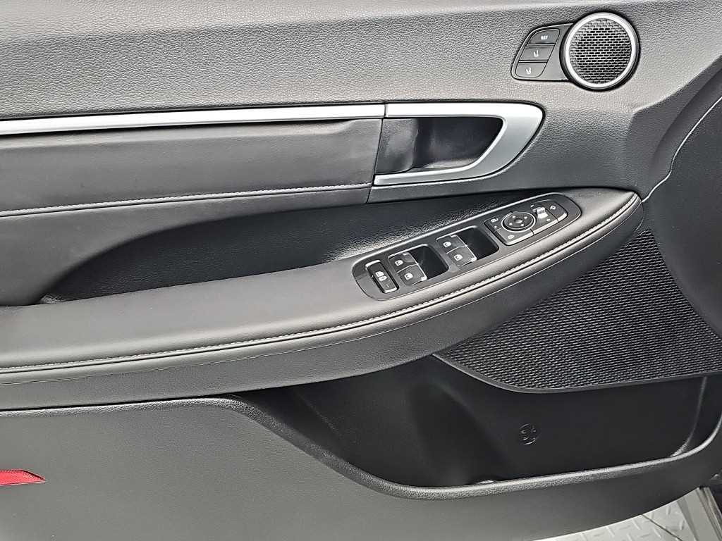 Hyundai Sonata — photo 15