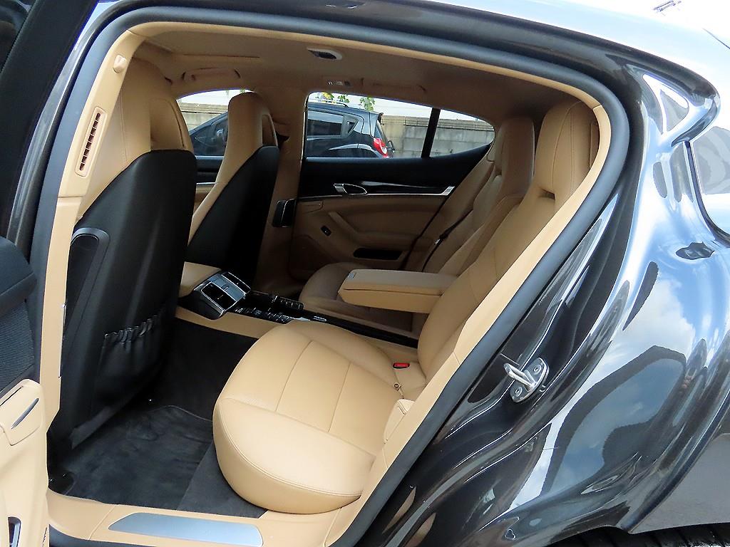 Porsche Panamera — photo 06