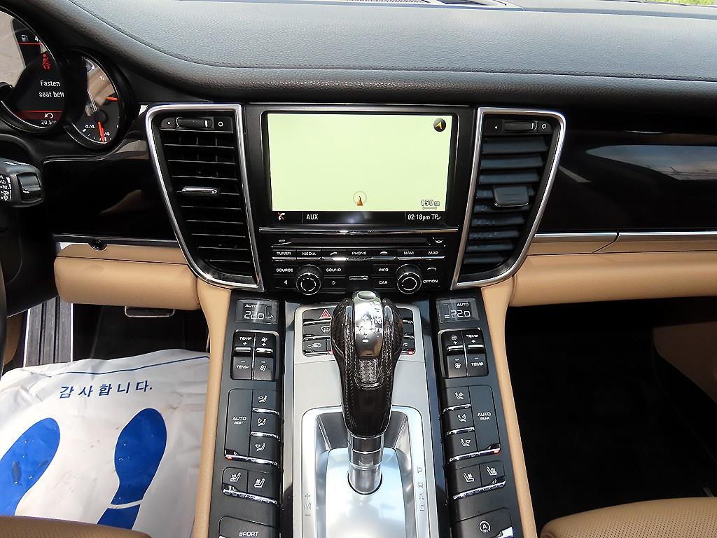 Porsche Panamera — photo 14