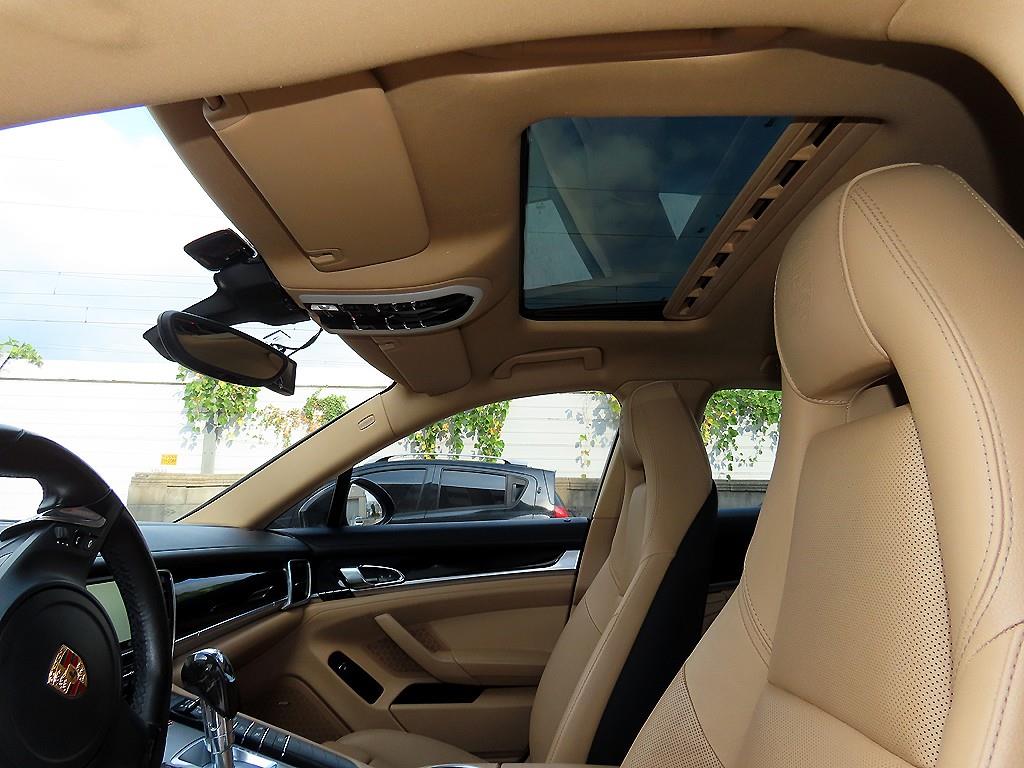 Porsche Panamera — photo 16