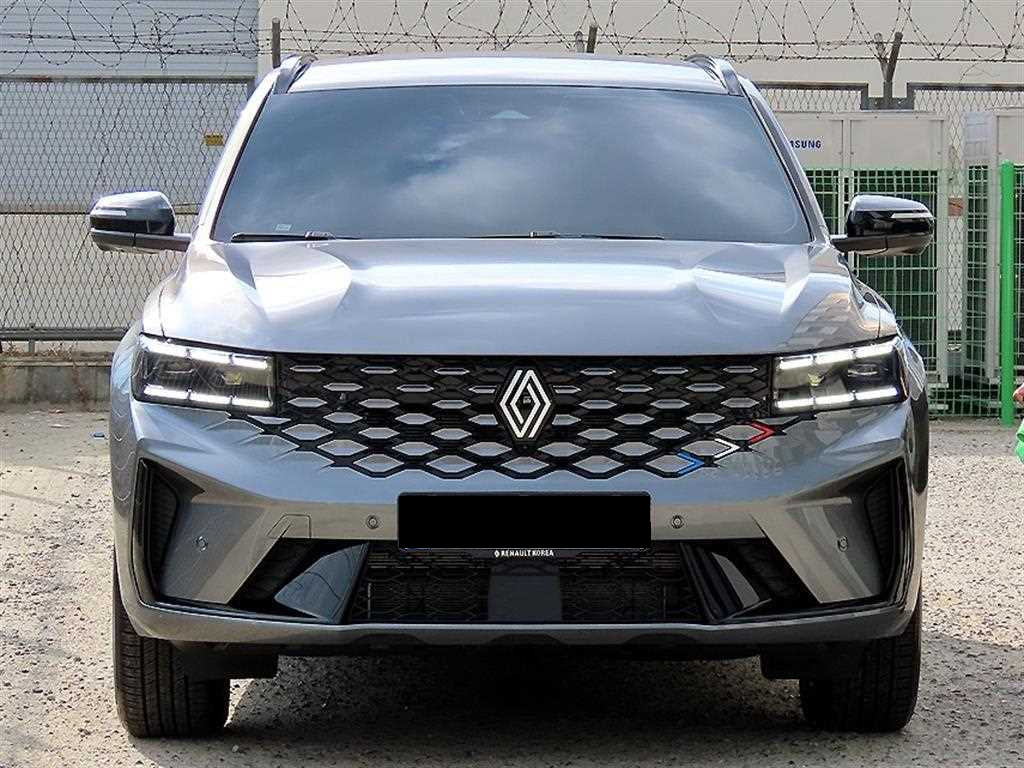 RENAULT Grand Koleos — photo 01