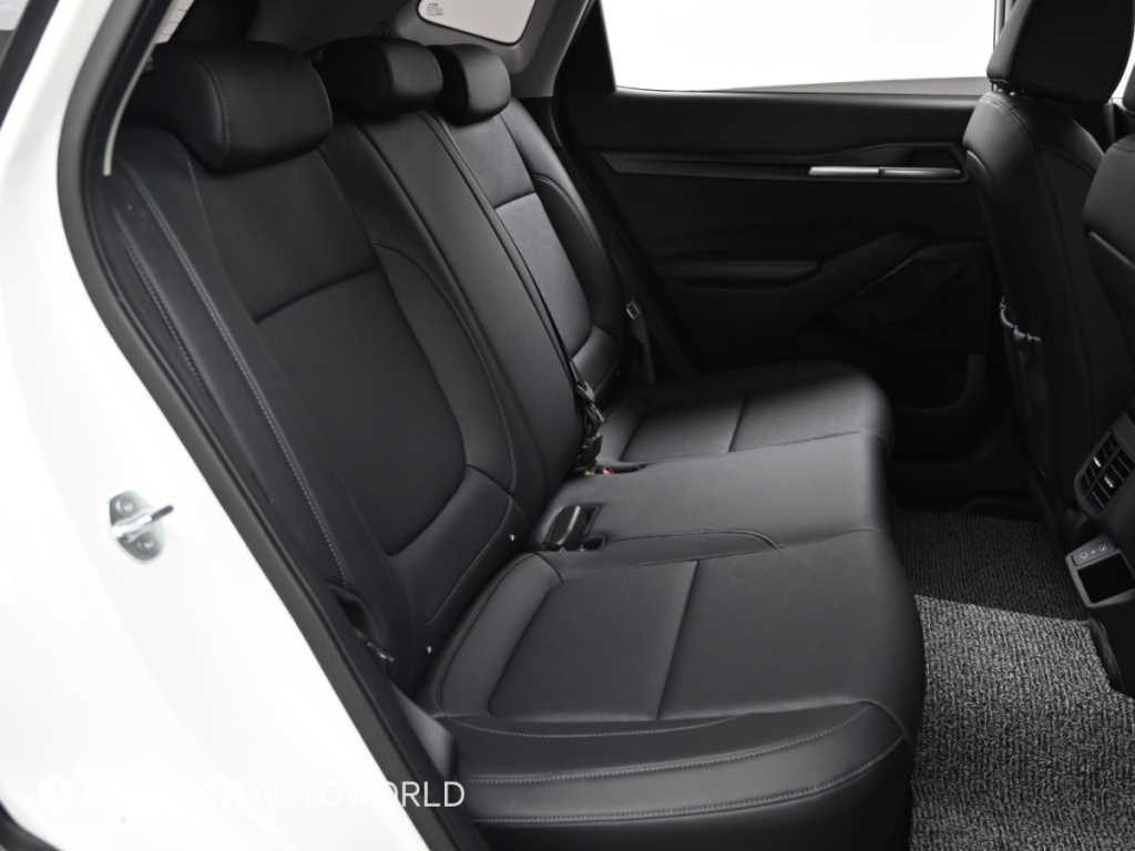 Kia Seltos — photo 13