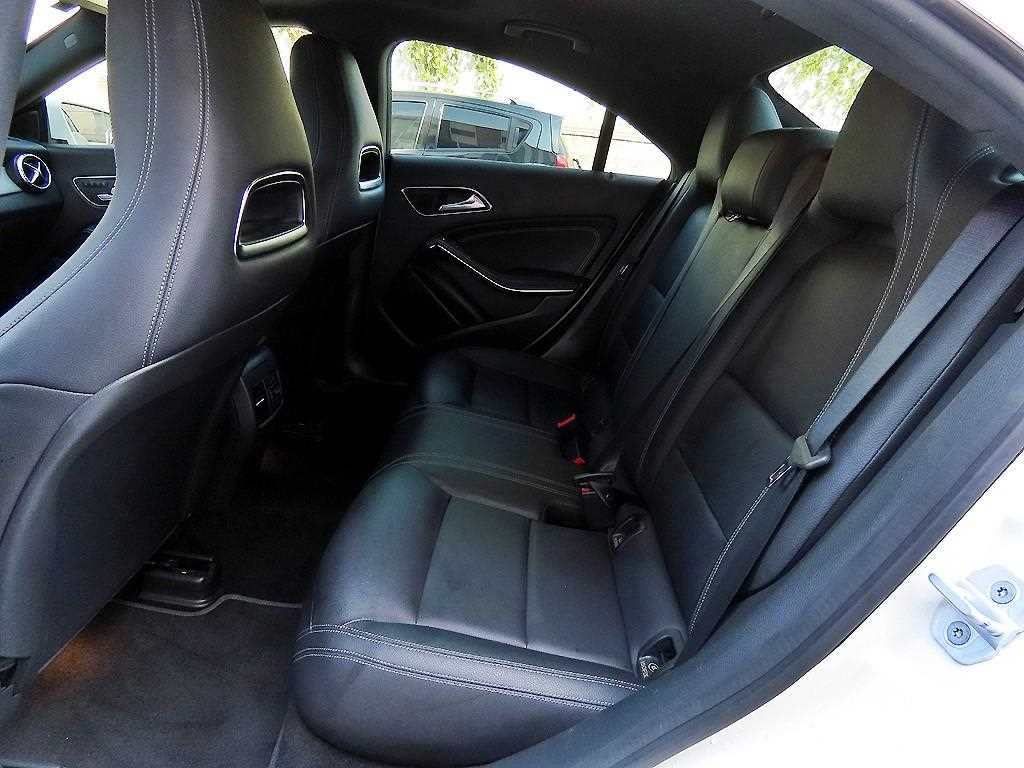 Mercedes-Benz CLA-Class — photo 06