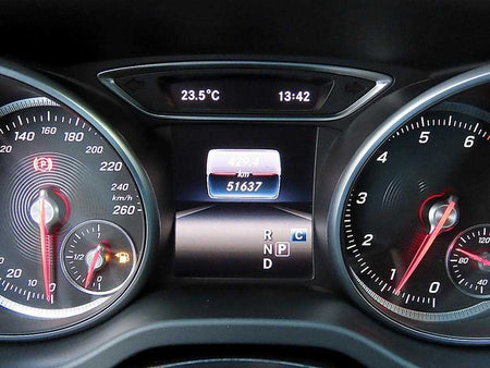 Mercedes-Benz CLA-Class — photo 09