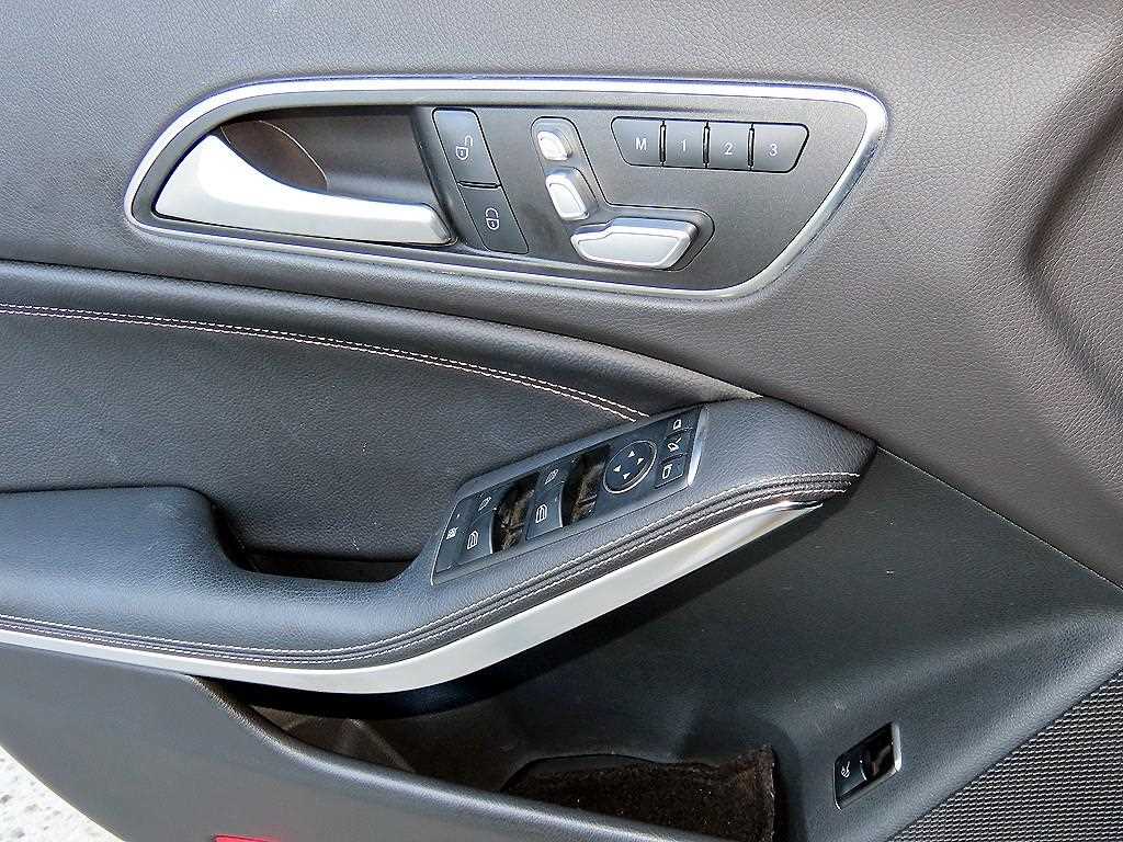 Mercedes-Benz CLA-Class — photo 11
