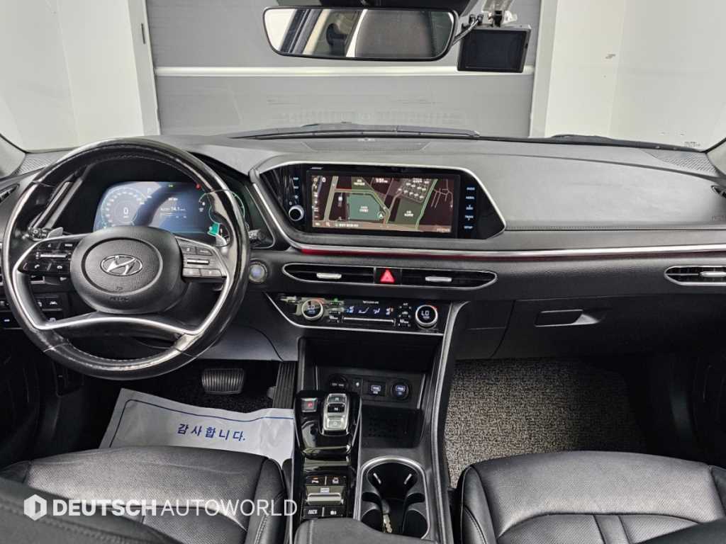 Hyundai Sonata — photo 07