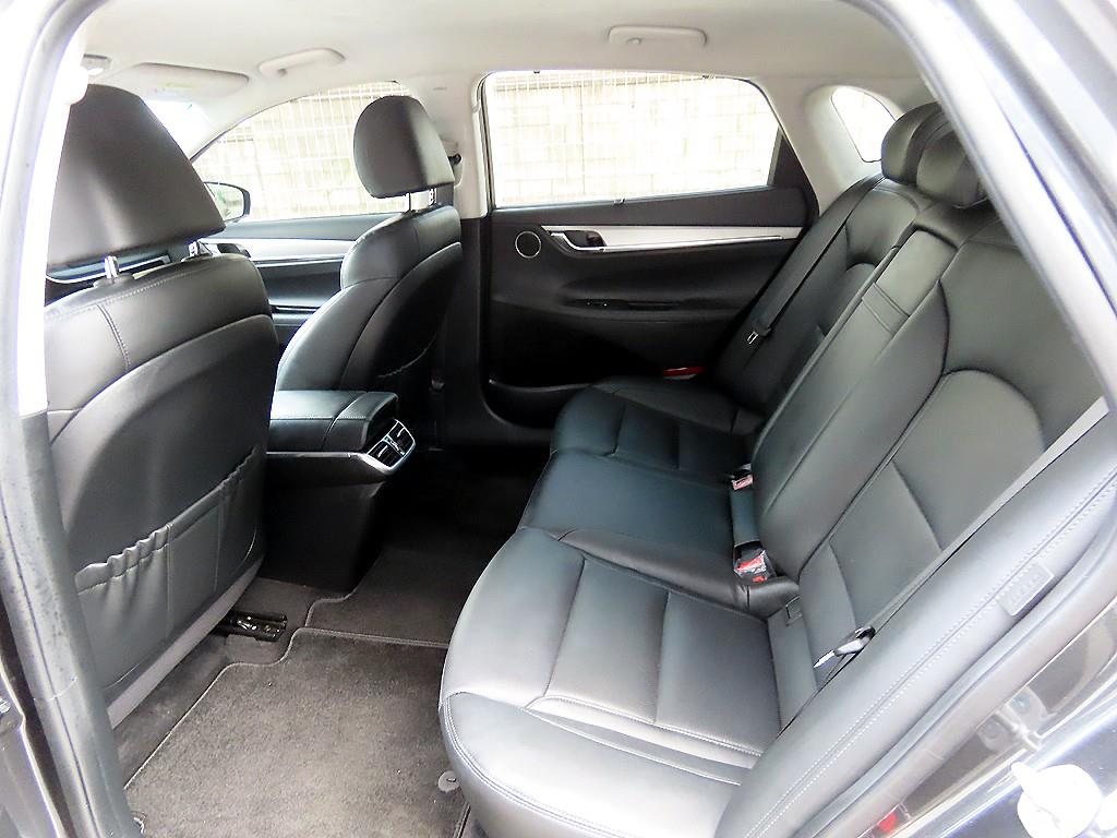 Hyundai Grandeur — photo 06