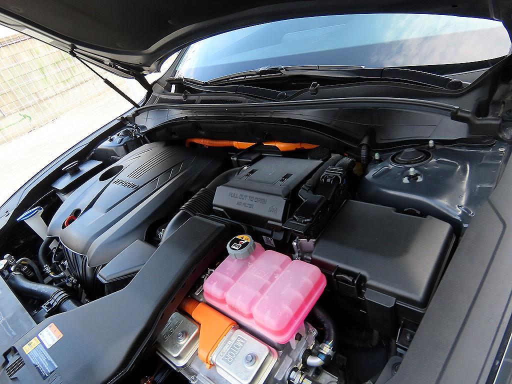 Hyundai Grandeur — photo 19