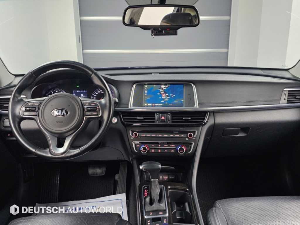 Kia K5 — photo 07