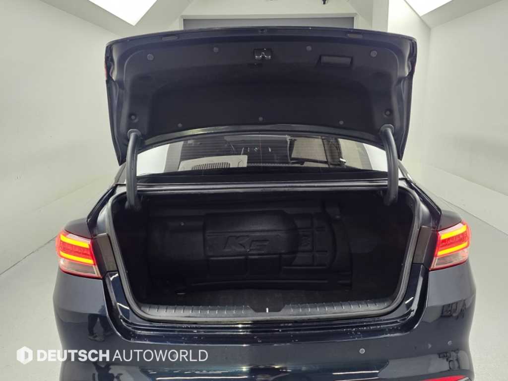 Kia K5 — photo 19