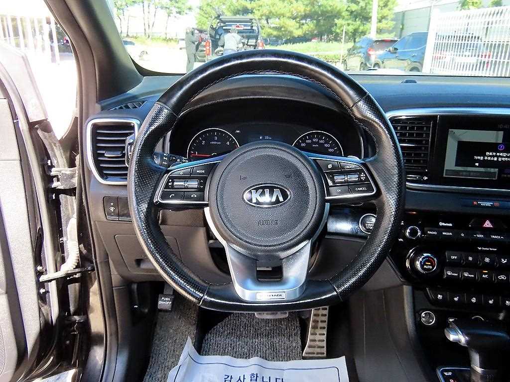 Kia Sportage — photo 08