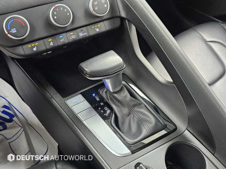 Hyundai Avante — photo 09