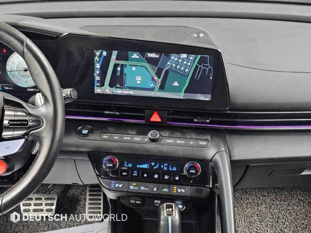 Hyundai Avante — photo 14