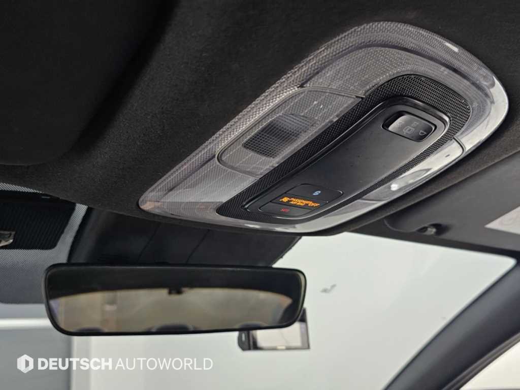 Hyundai Avante — photo 18