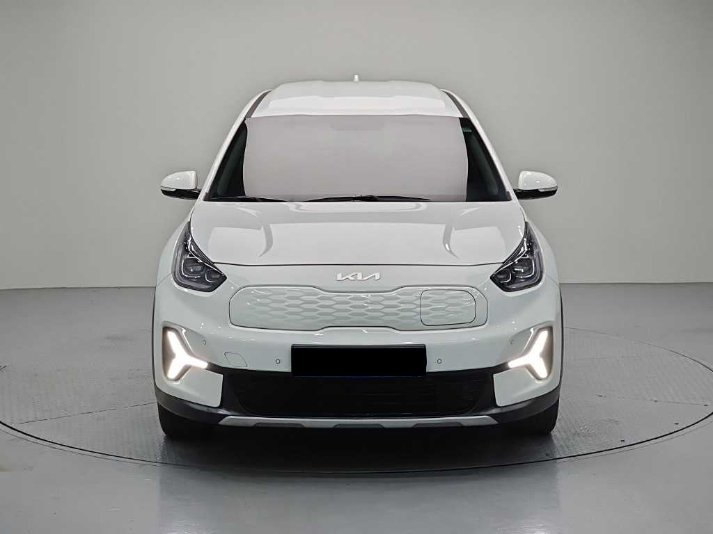 Kia Niro — photo 02