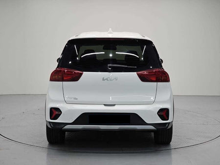 Kia Niro — photo 03