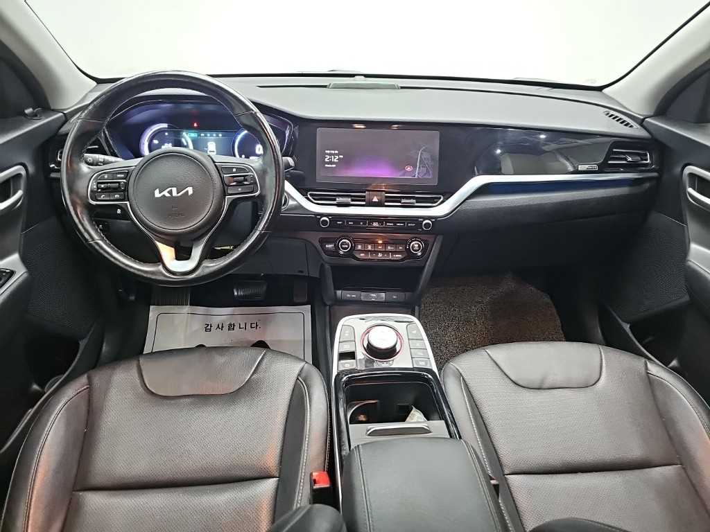 Kia Niro — photo 07