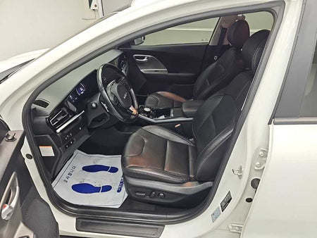 Kia Niro — photo 11