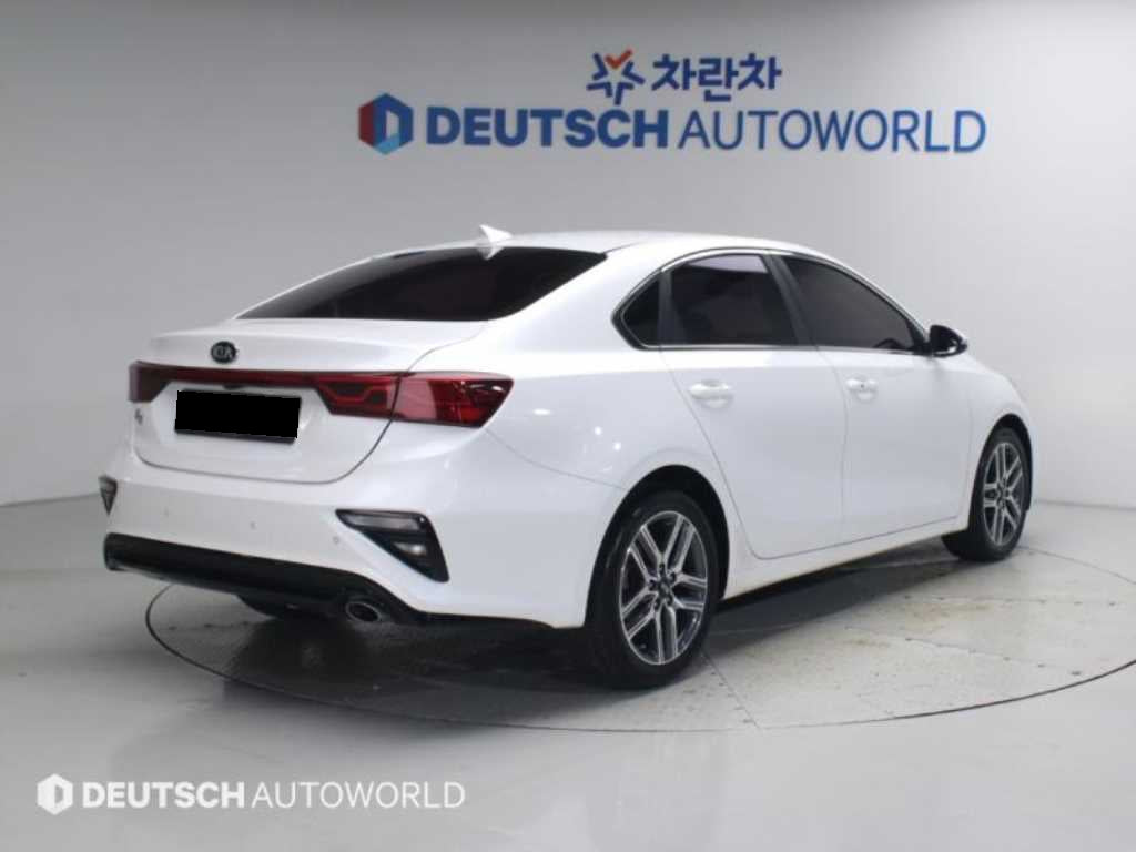 Kia K3 — photo 02