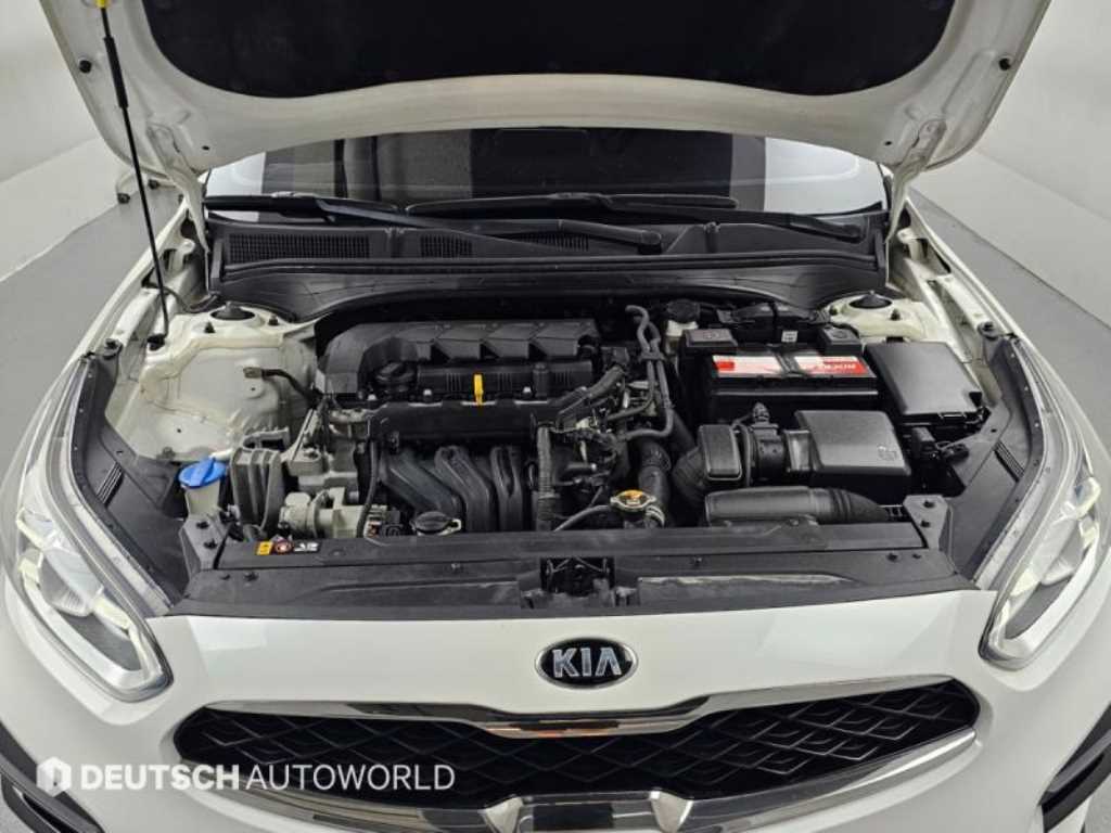 Kia K3 — photo 06