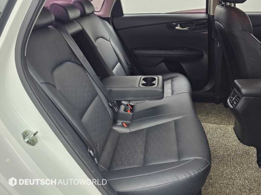 Kia K3 — photo 12