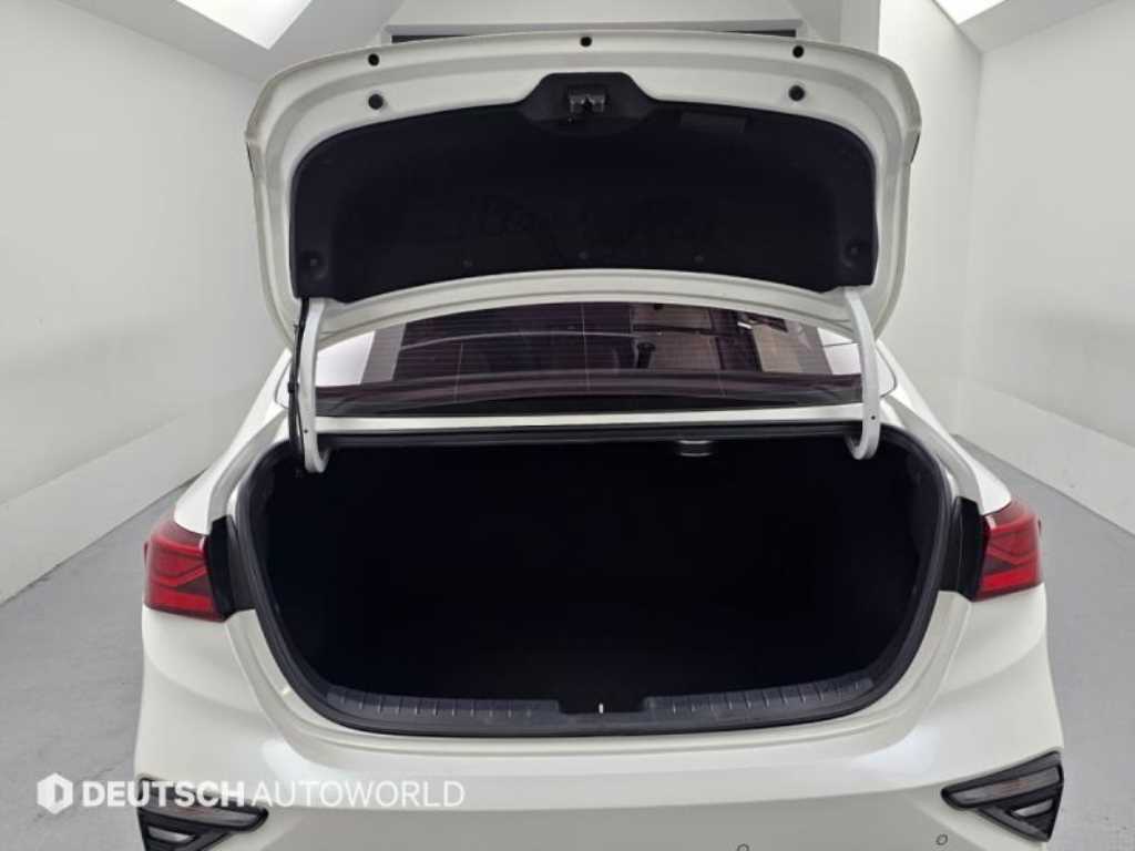 Kia K3 — photo 19