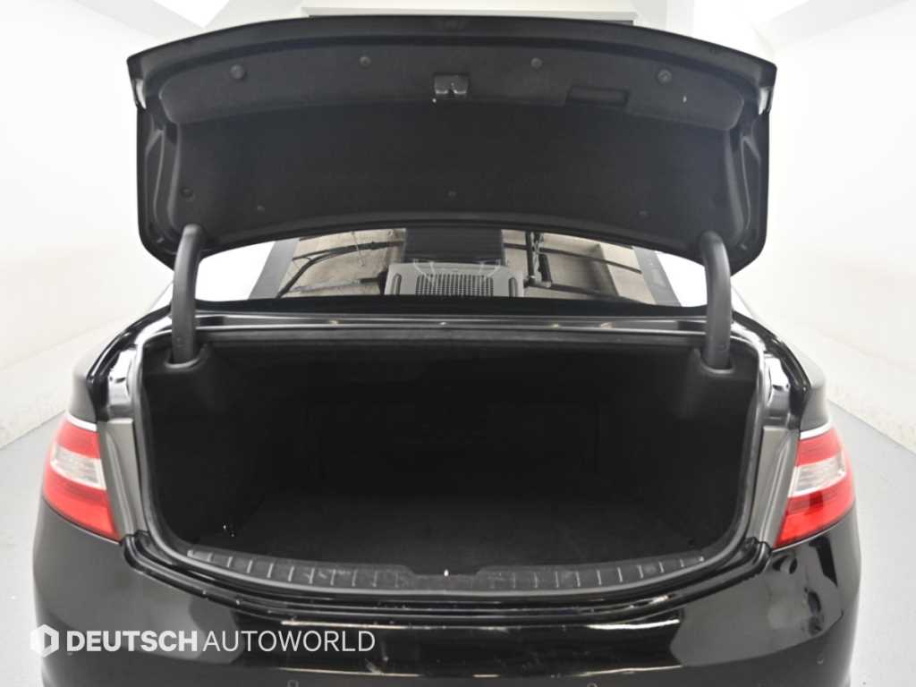 Hyundai Grandeur — photo 19