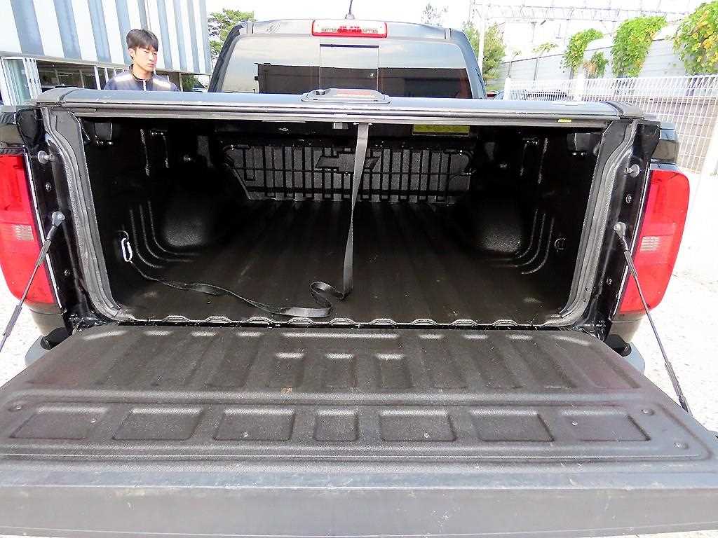 CHEVROLET Colorado — photo 17