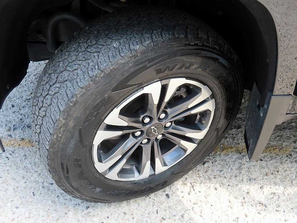 CHEVROLET Colorado — photo 20