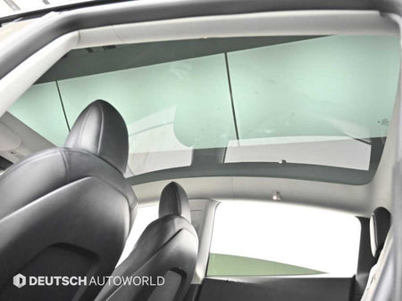Tesla Model Y — photo 18