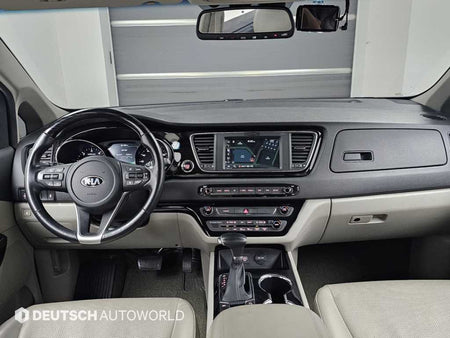 Kia Carnival — photo 07
