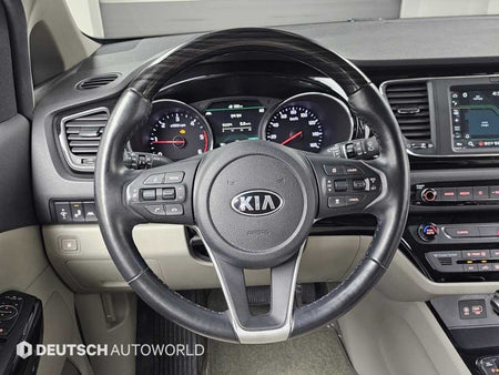 Kia Carnival — photo 13