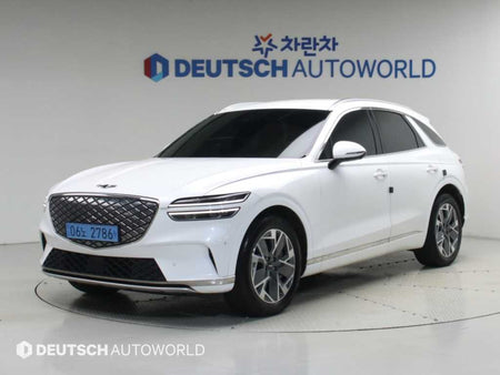 Genesis GV70 — photo 01