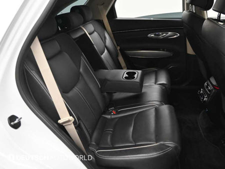 Genesis GV70 — photo 12